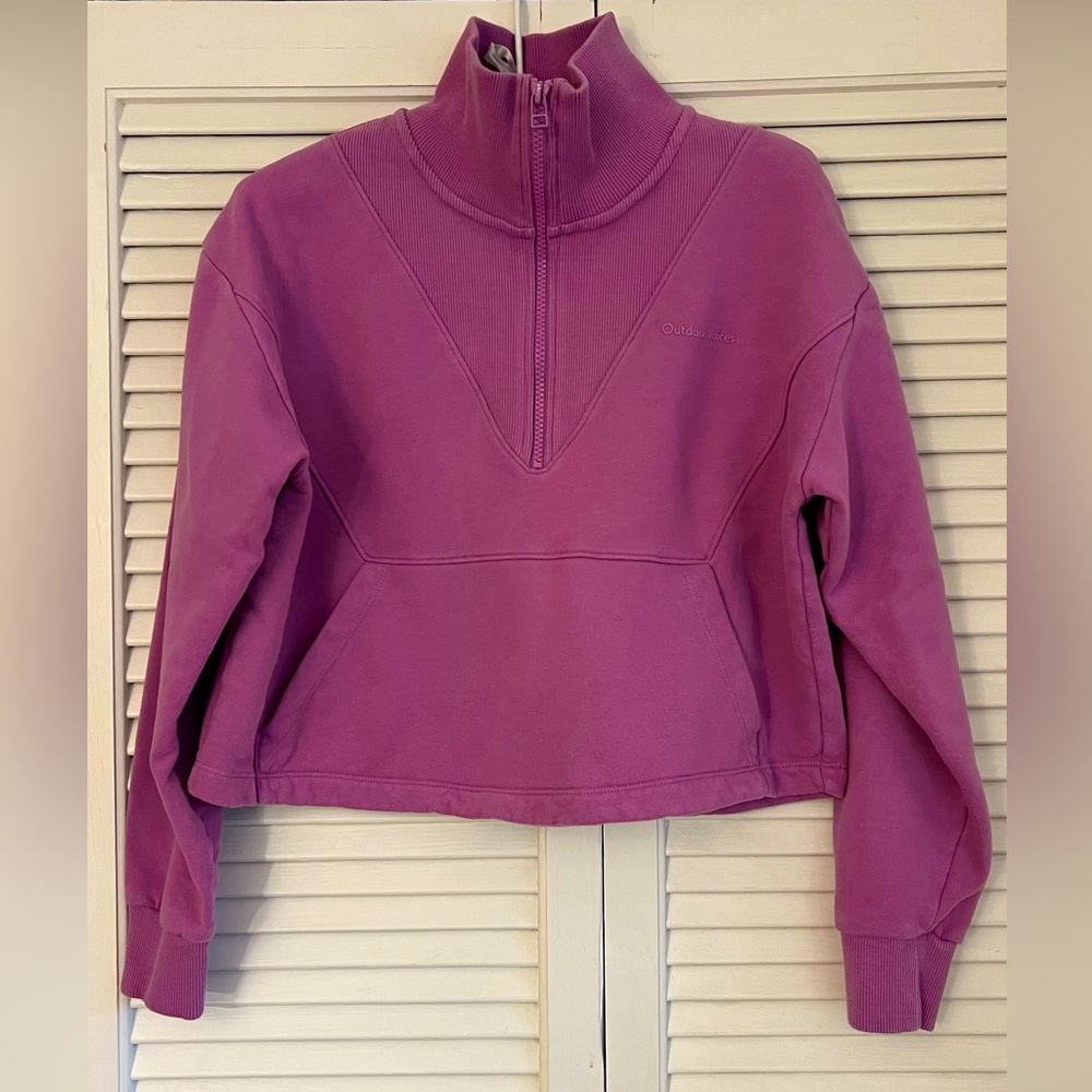 Outdoor Voices cropped quarter zip sweat shirt. Size small